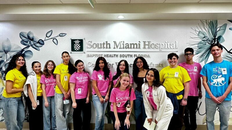 Youth Ambassadors Get an Inside Look at the NICU