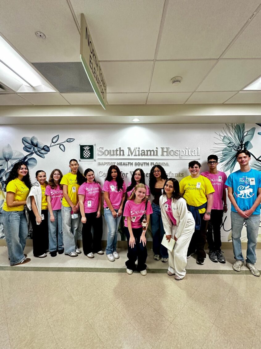 Youth Ambassadors Get an Inside Look at the NICU